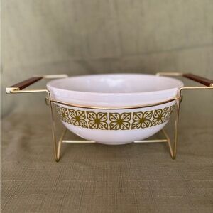 Pyrex Autumn Floral/Verde 4 Quart Mixing Bowl with Teak Carriage